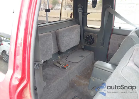 1989 Toyota Pickup 1/2 Ton Ex Long Whlbs Sr5 from USA, damaged, VIN JT4VN13G2K5003476